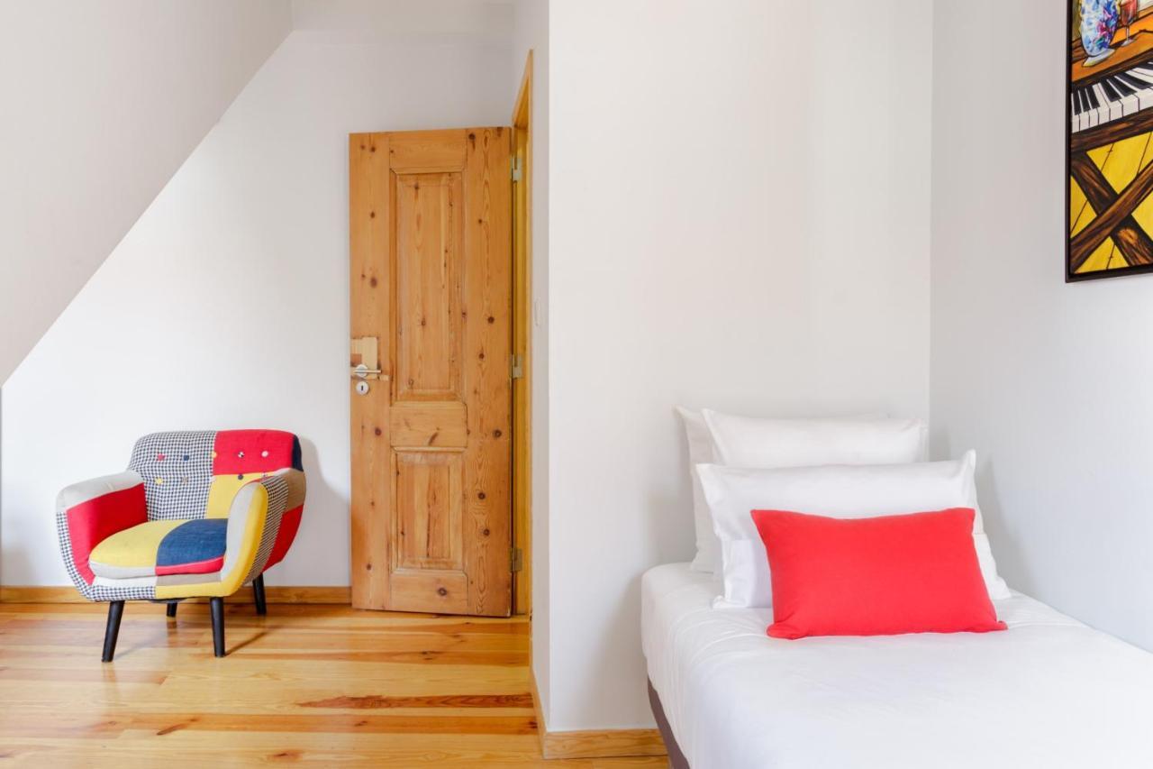 Chiado Rooftop Retreat: 19th Century Charm With River Views Apartment