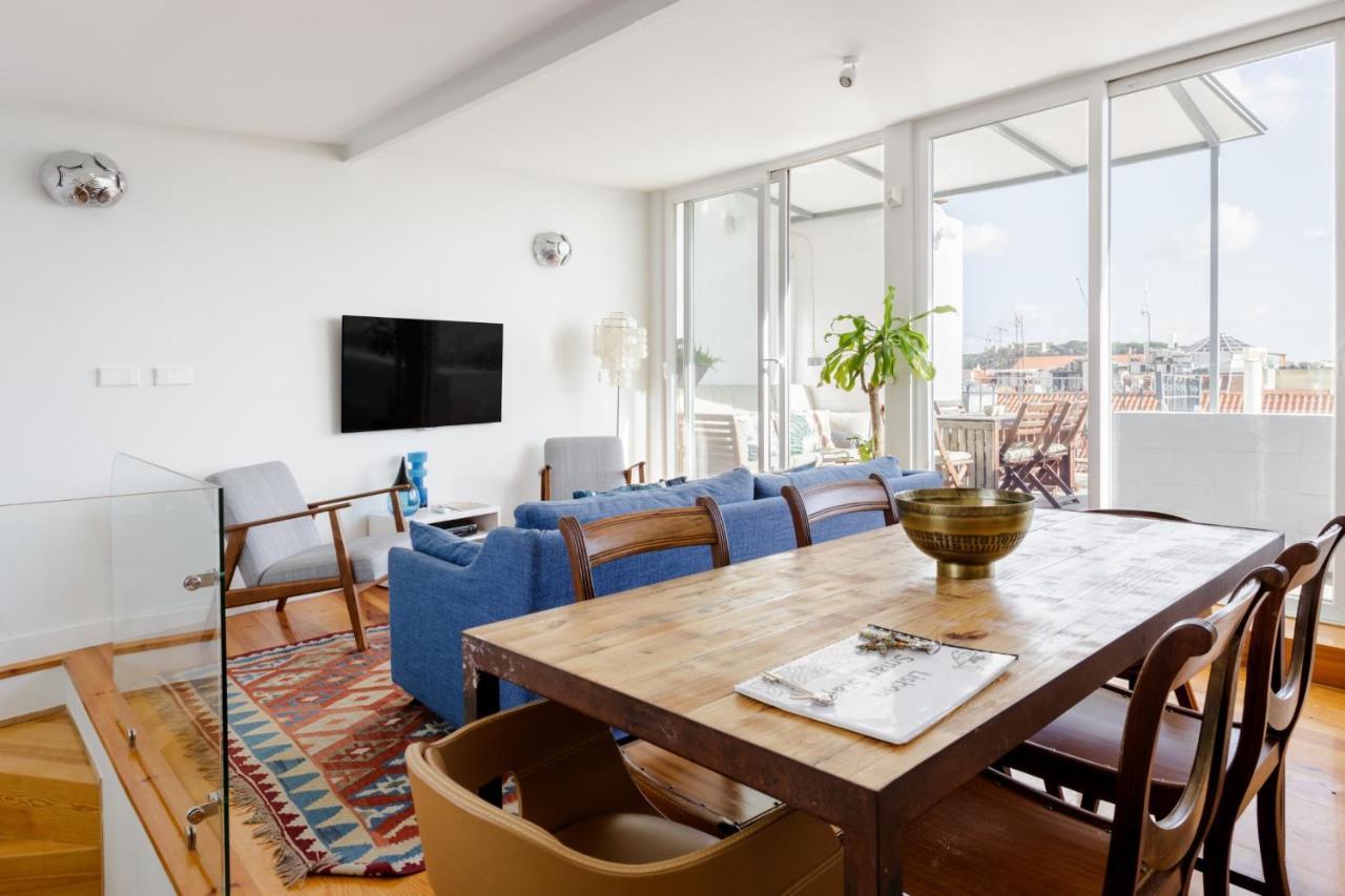 Apartment Chiado Rooftop Retreat: 19th Century Charm With River Views