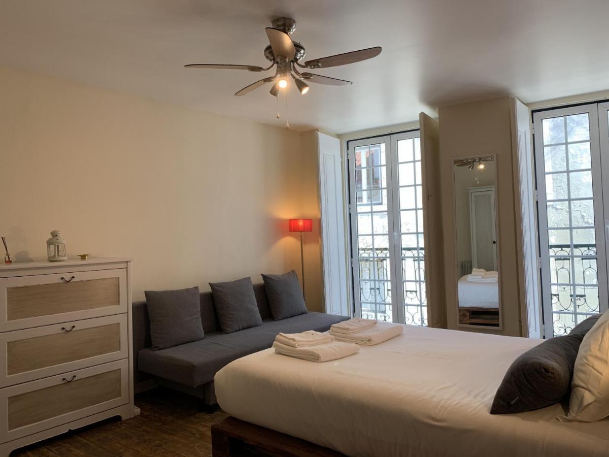 Apartment Bairro Alto Apartments Lisbon
