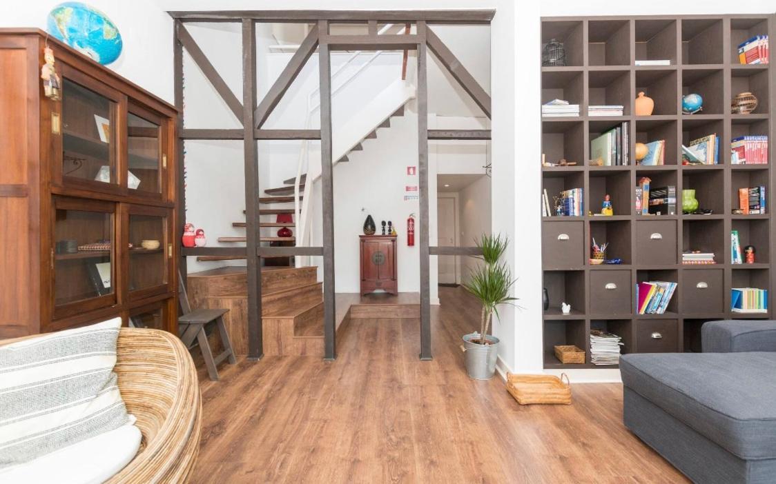 Rato Sunny Terrace Apartment Lisbon