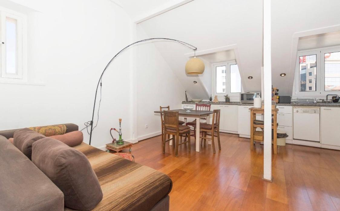 Rato Sunny Terrace Apartment