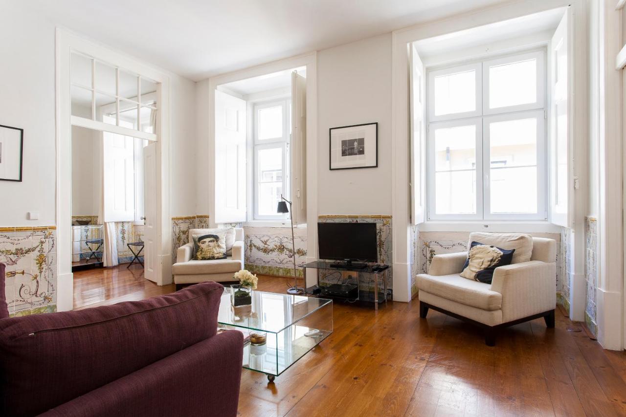 Correeiros Downtown Duplex & Deluxe Apartment *