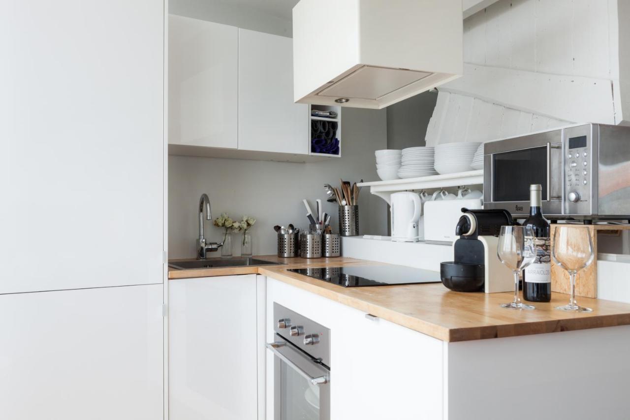 Apartment Chiado Rooftop Retreat: 19th Century Charm With River Views *