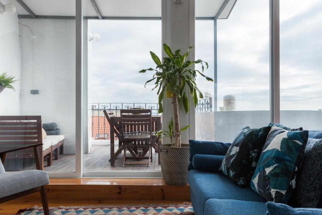 Apartment Chiado Rooftop Retreat: 19th Century Charm With River Views *