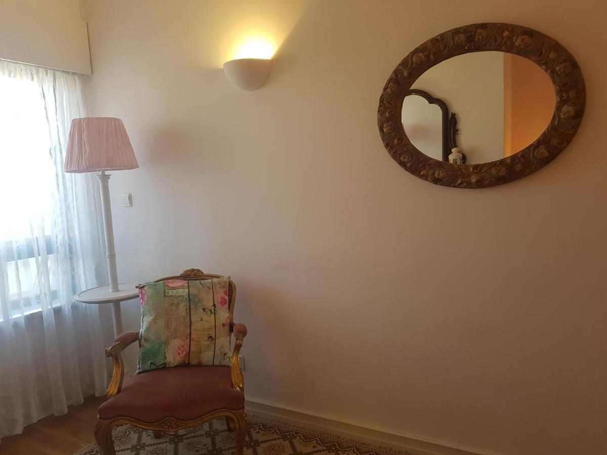Espacoso Apartamento Junto Ao Metro Apartment