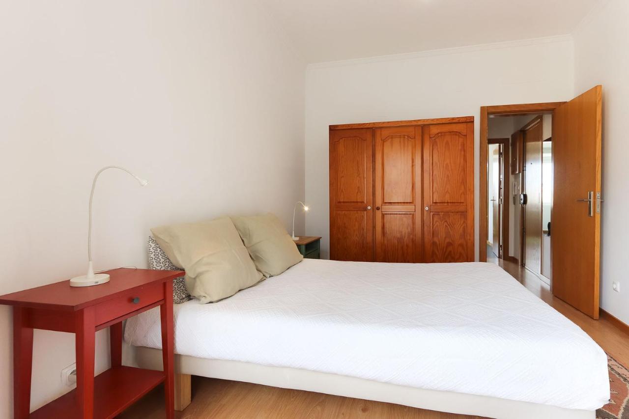 Sunny Flat View By Homing *