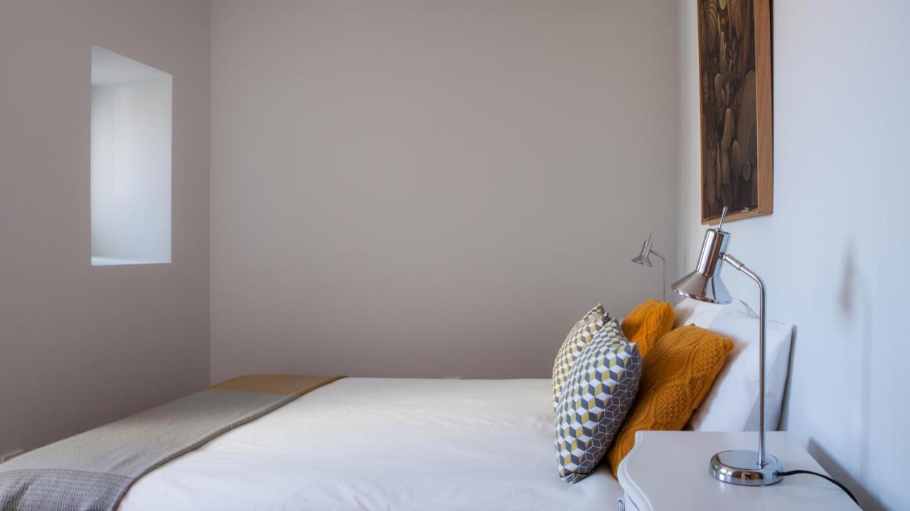 Chiado Rooftop Retreat: 19th Century Charm With River Views *