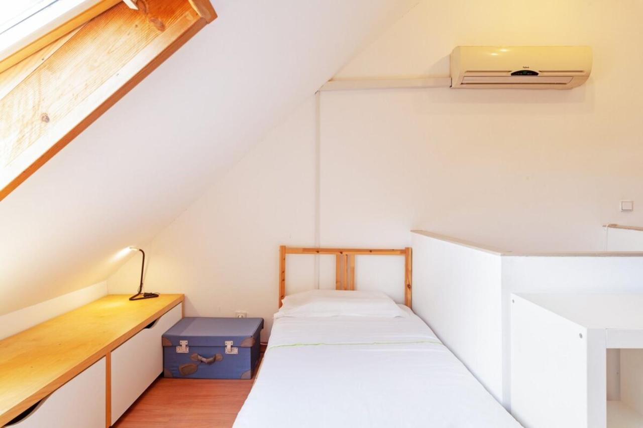 Apartment Quiet 3 Bedroom In *