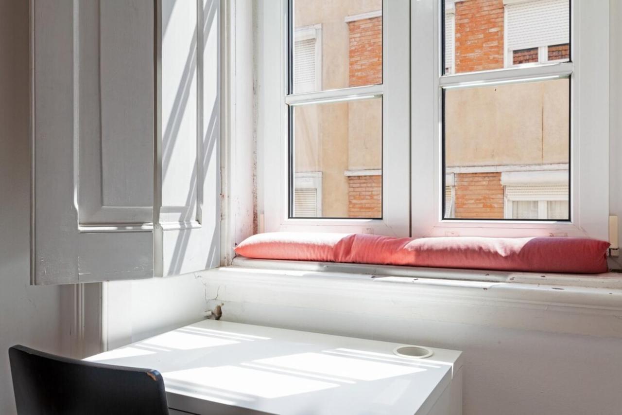 Quiet 3 Bedroom In * Lisbon