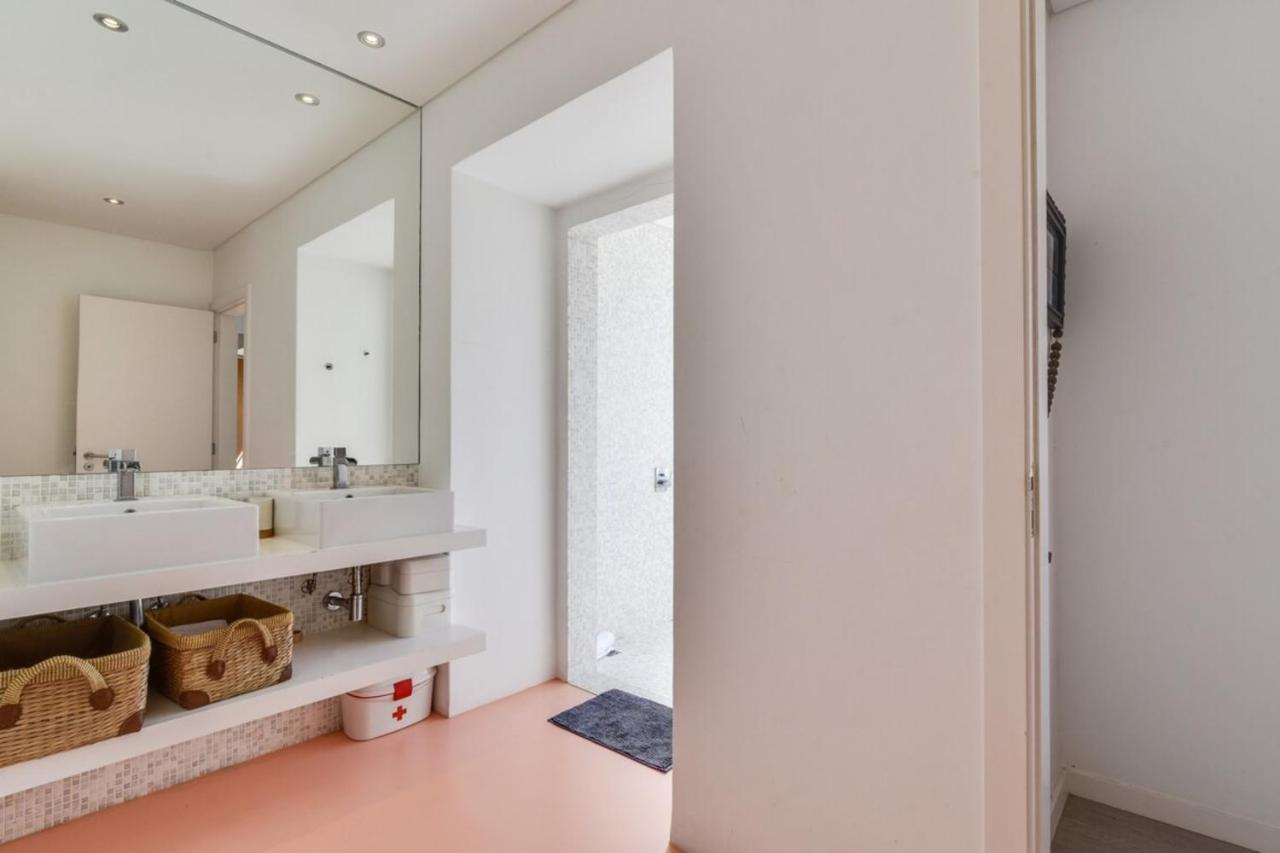 Apartment Charming 2 Bedroom At Restelo