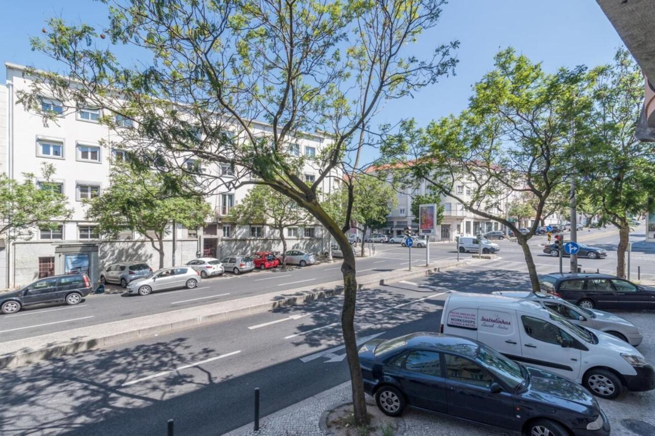 Charming 2 Bedroom At Restelo * Lisbon