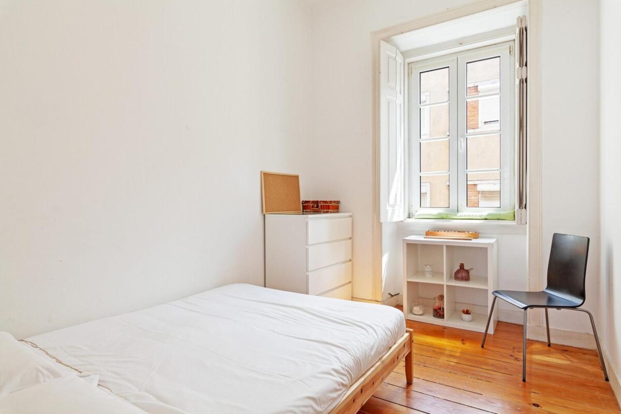 Quiet 3 Bedroom In Lisbon