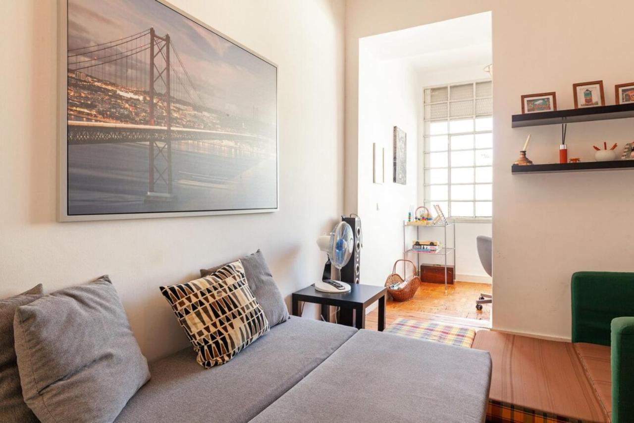 Apartment Quiet 3 Bedroom In Lisbon