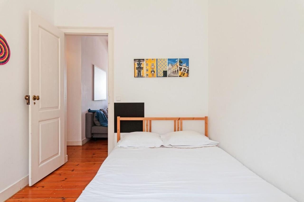 Quiet 3 Bedroom In Apartment