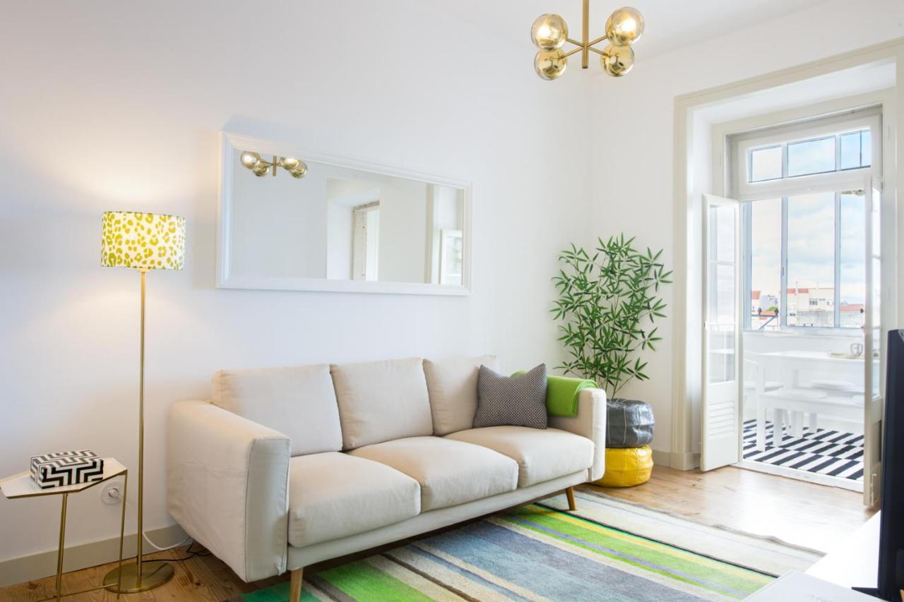 Amazing Lisboa! Views & Style In Historical Graca Apartment *