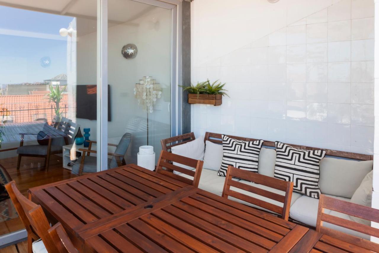 Apartment Chiado Rooftop Retreat: 19th Century Charm With River Views