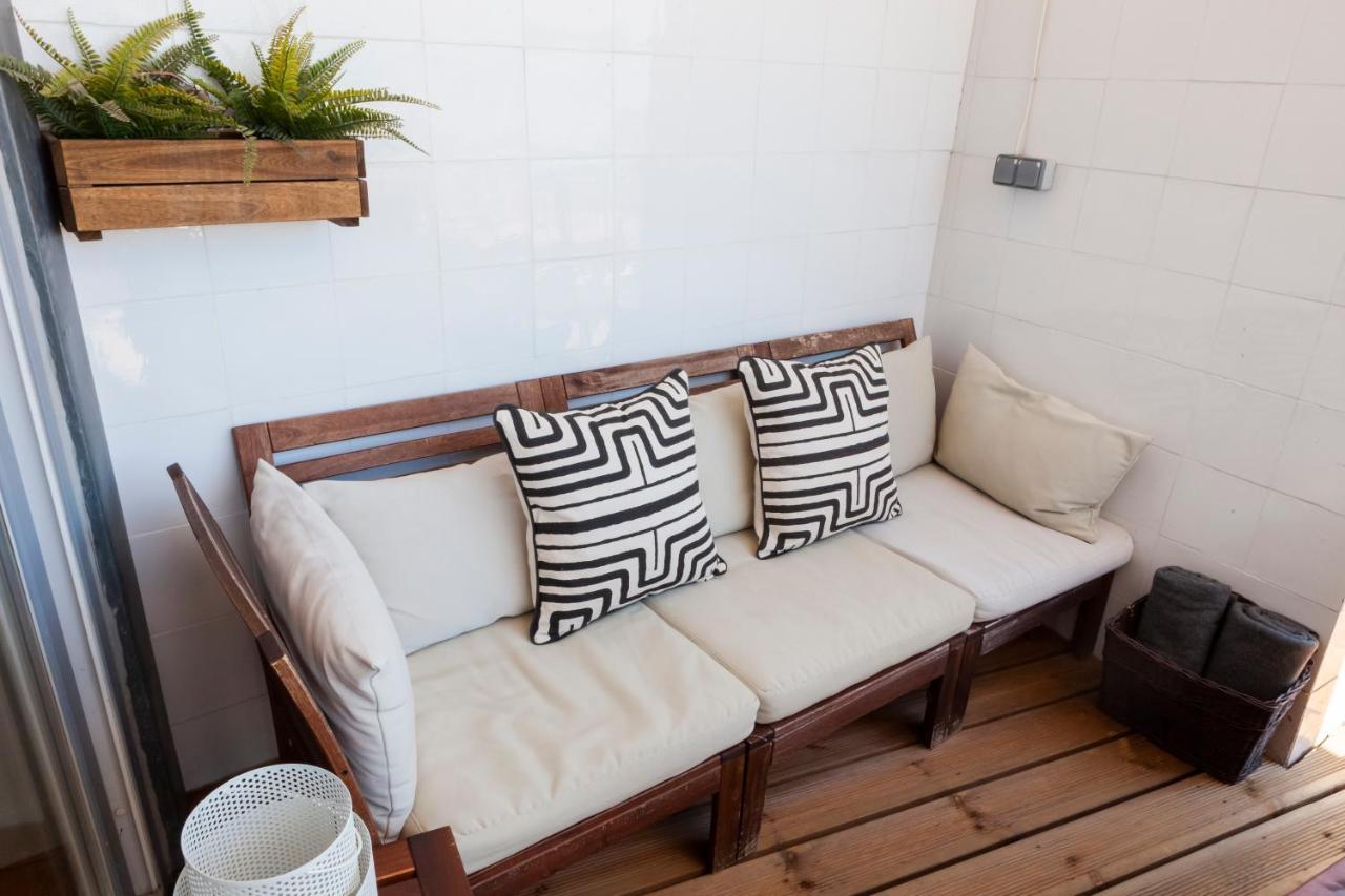 Chiado Rooftop Retreat: 19th Century Charm With River Views *