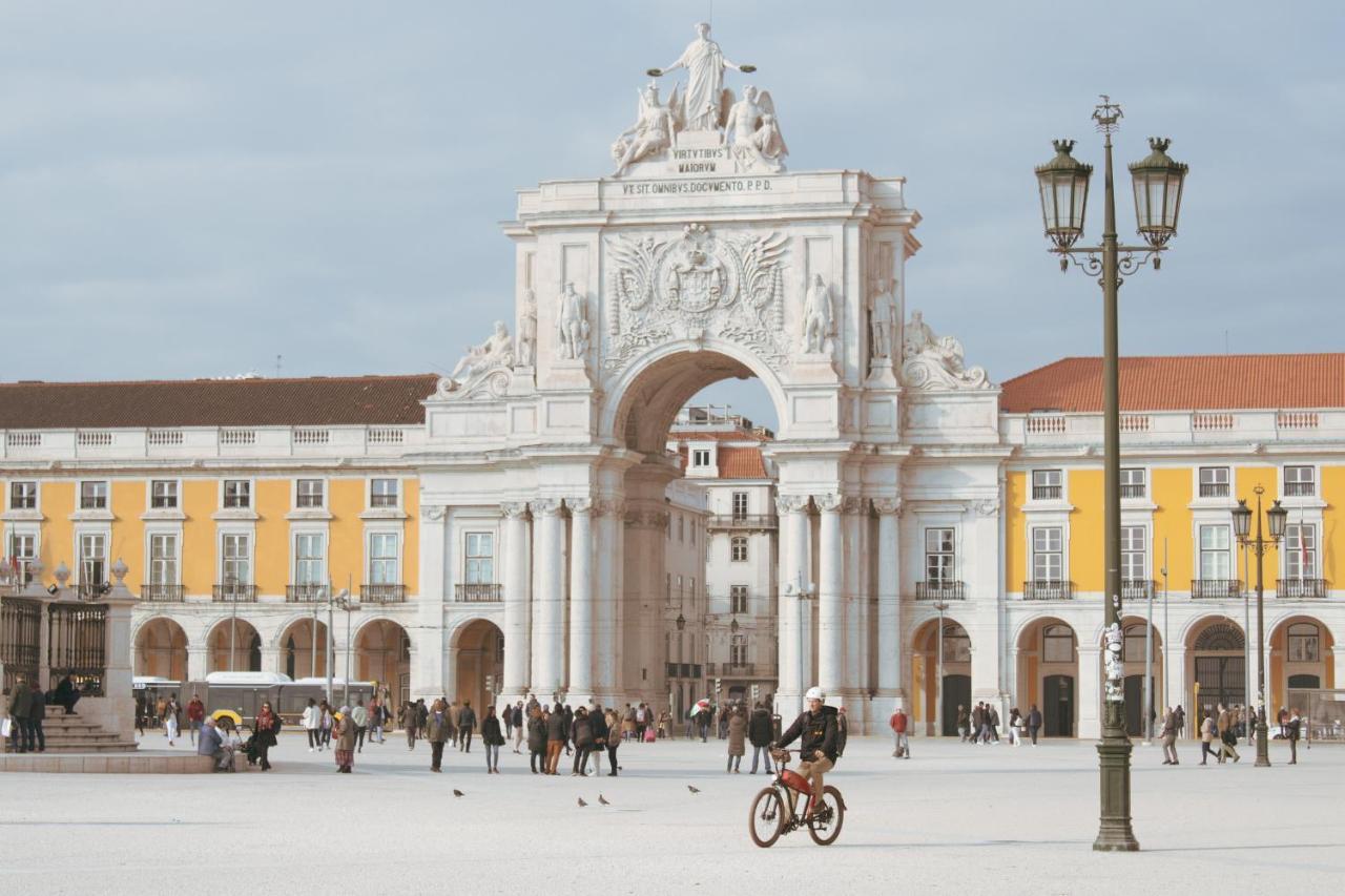 Lovely Bright Duplex - Prime Location Apartment Lisbon