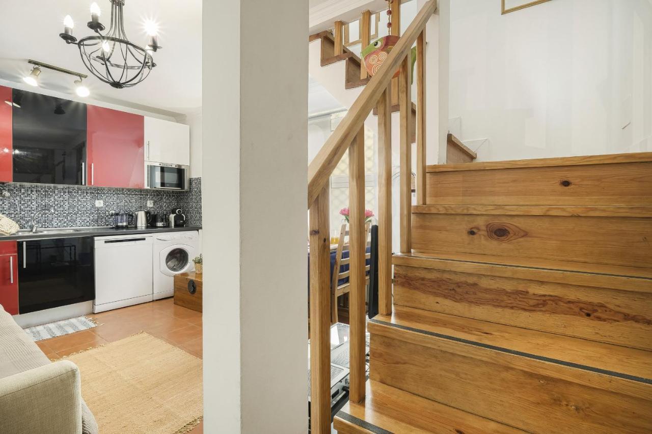 Apartment Lovely Bright Duplex - Prime Location Lisbon