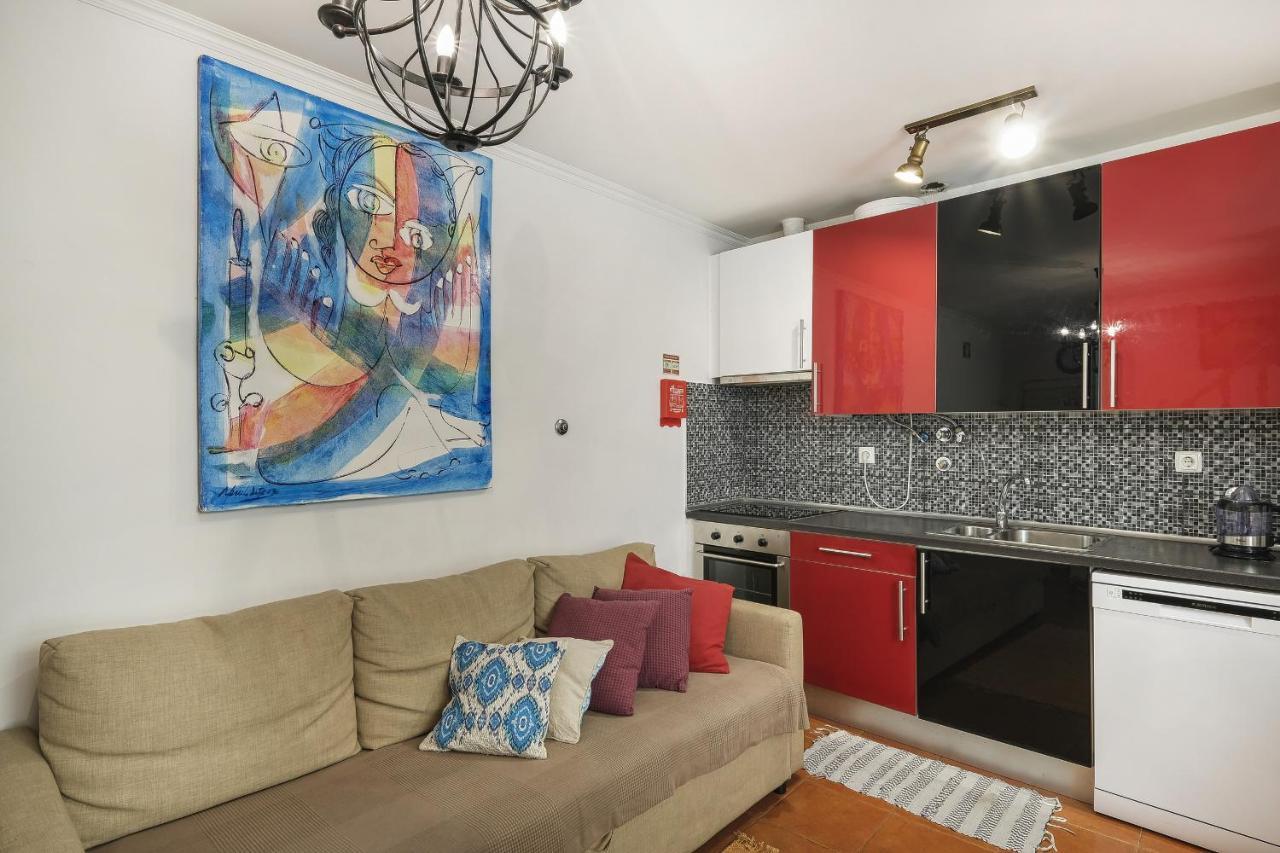 Apartment Lovely Bright Duplex - Prime Location Lisbon