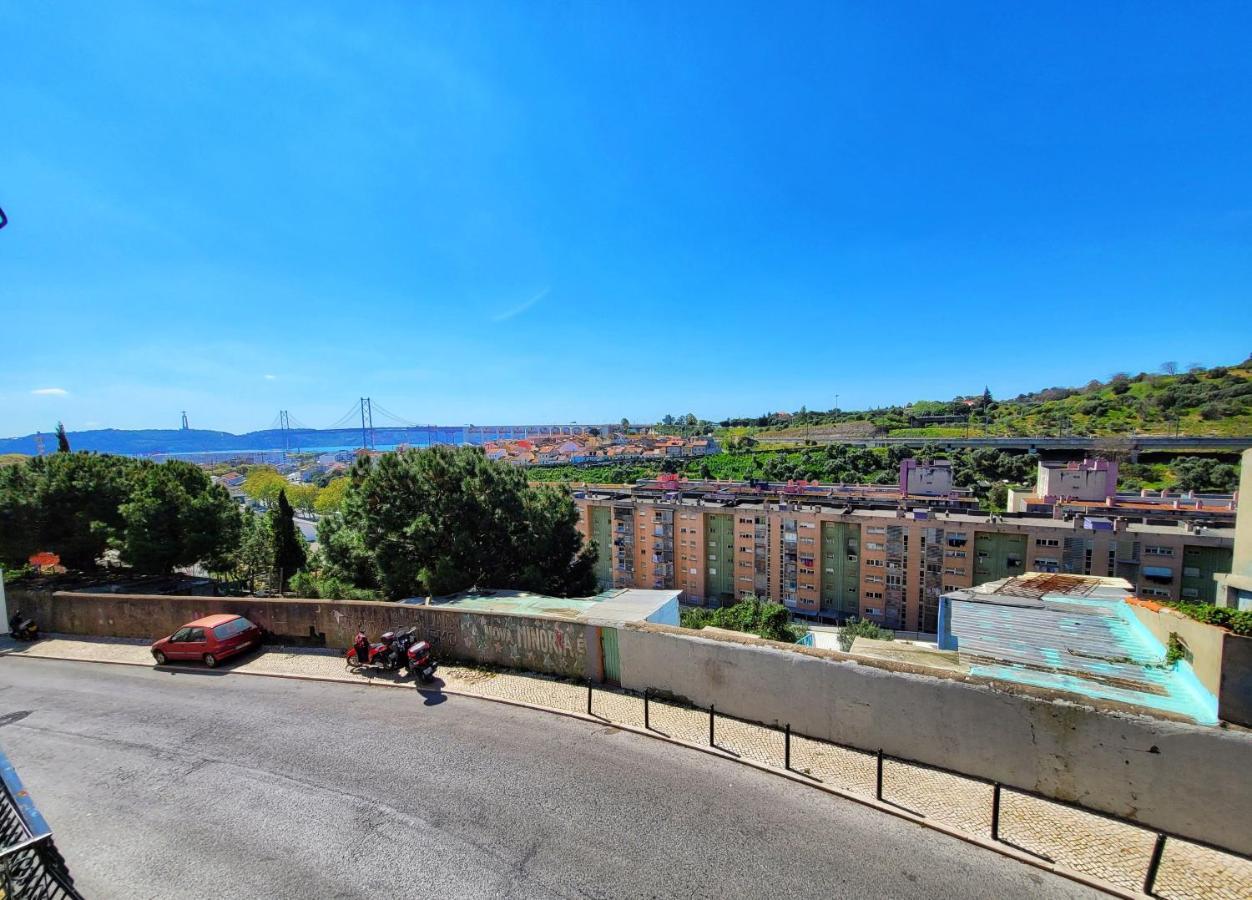 Prazeres Pool Lisbon