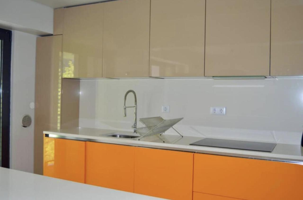 The El Corte Ingles/av Novas Car Parking Apartamento Lisboa