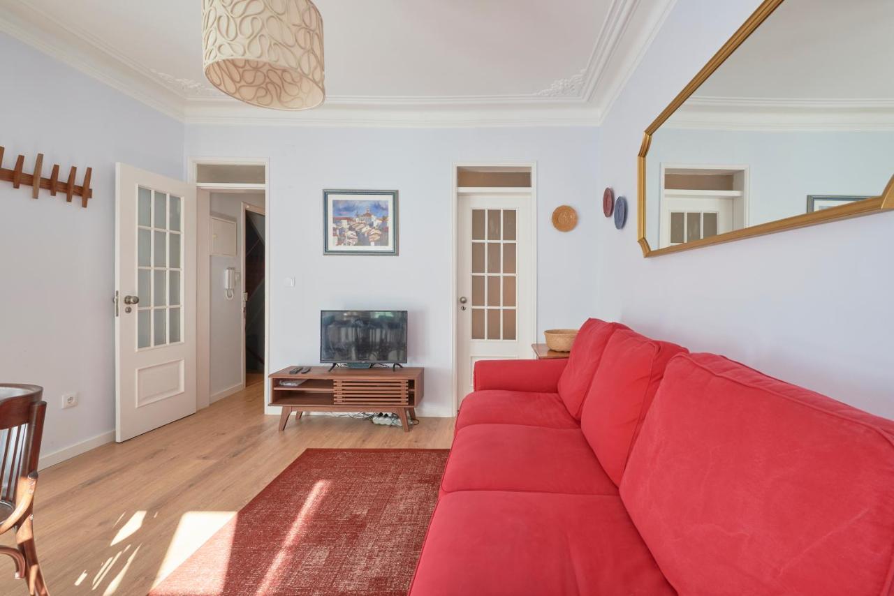 Amazing Terrace And Riverview In Historical Apartment