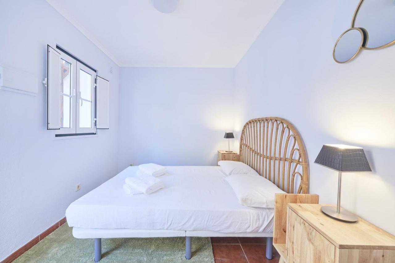 Amazing Terrace And Riverview In Historical Apartment Lisbon