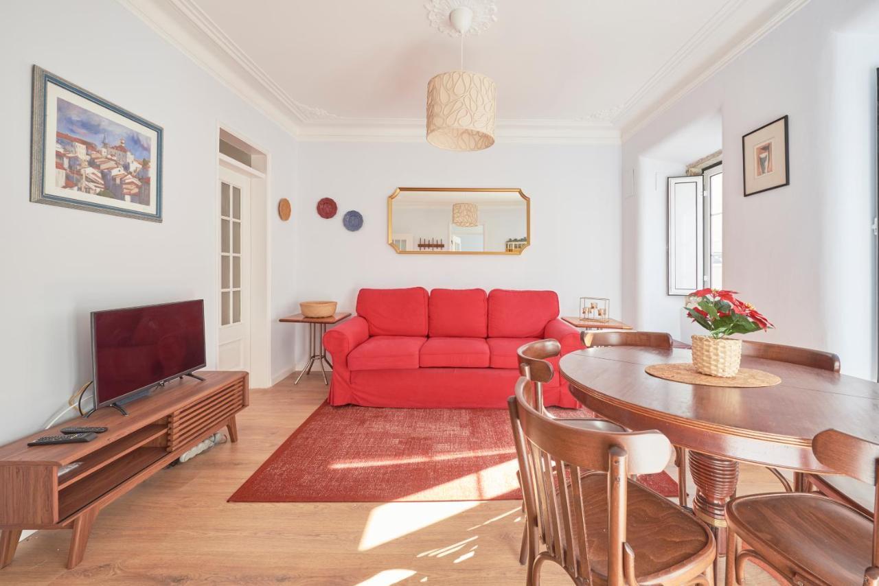 Amazing Terrace And Riverview In Historical Apartment