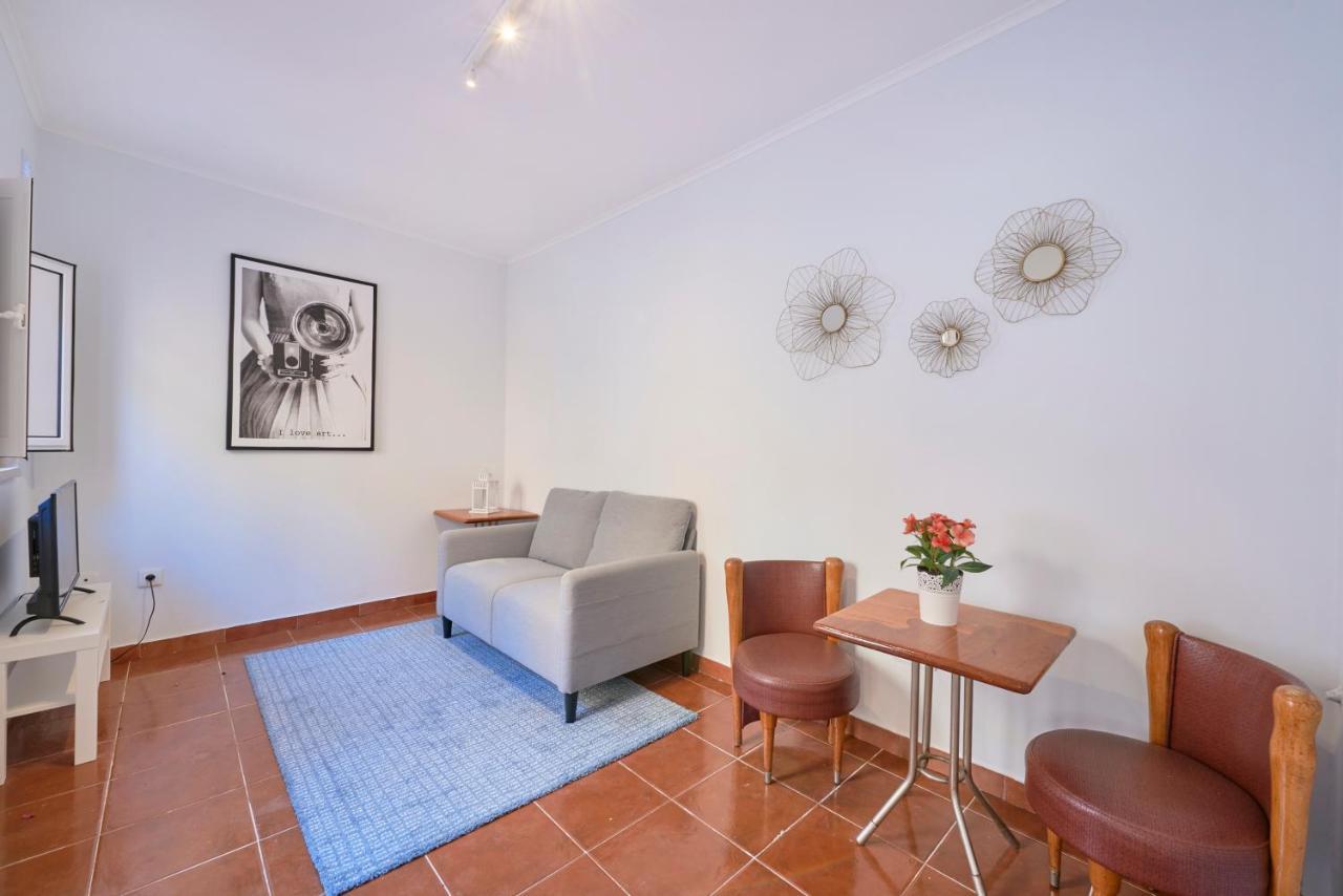 Amazing Terrace And Riverview In Historical * Lisbon