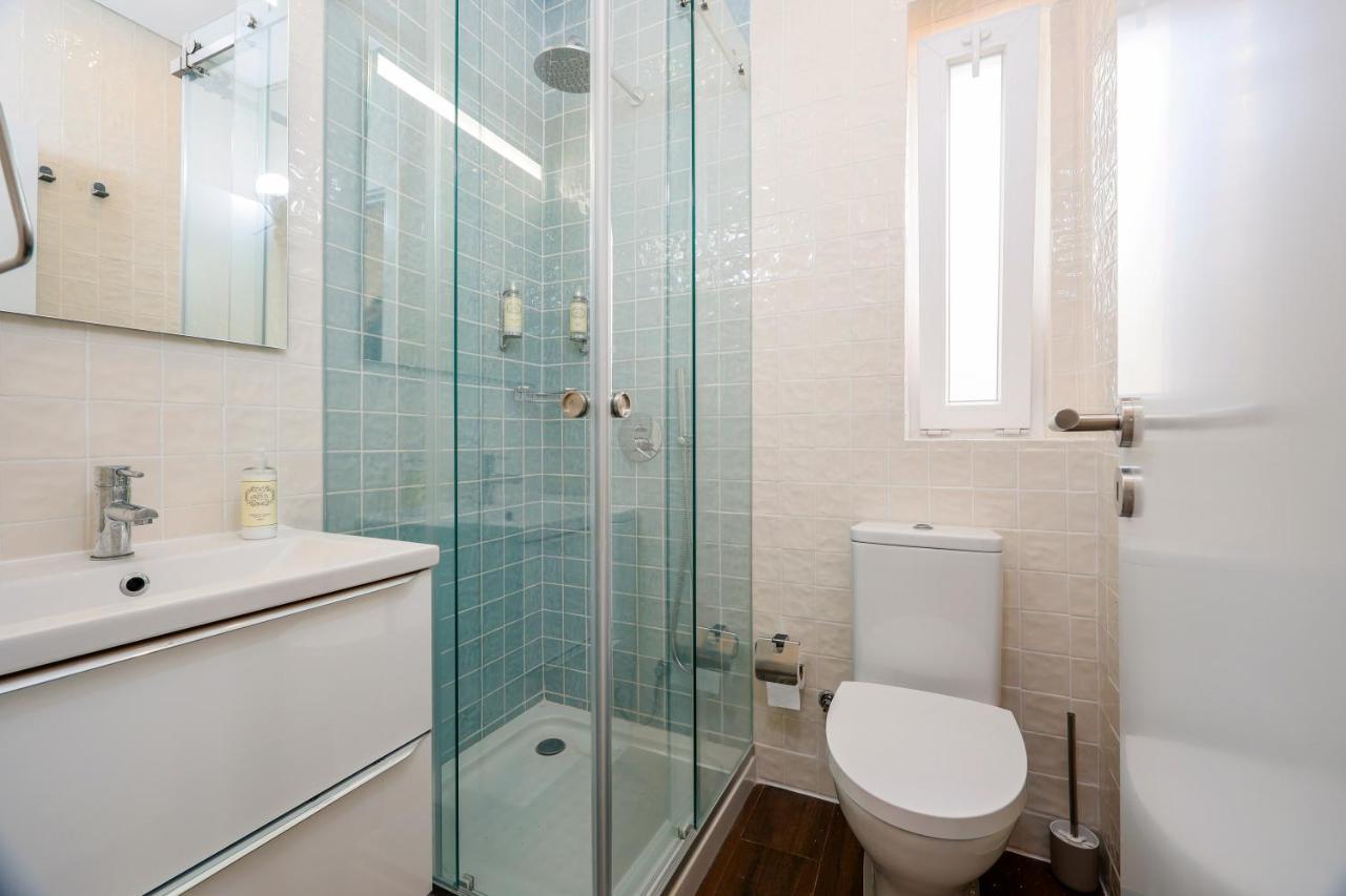 7ti7 Telhal With A Lovely Backyard Apartment