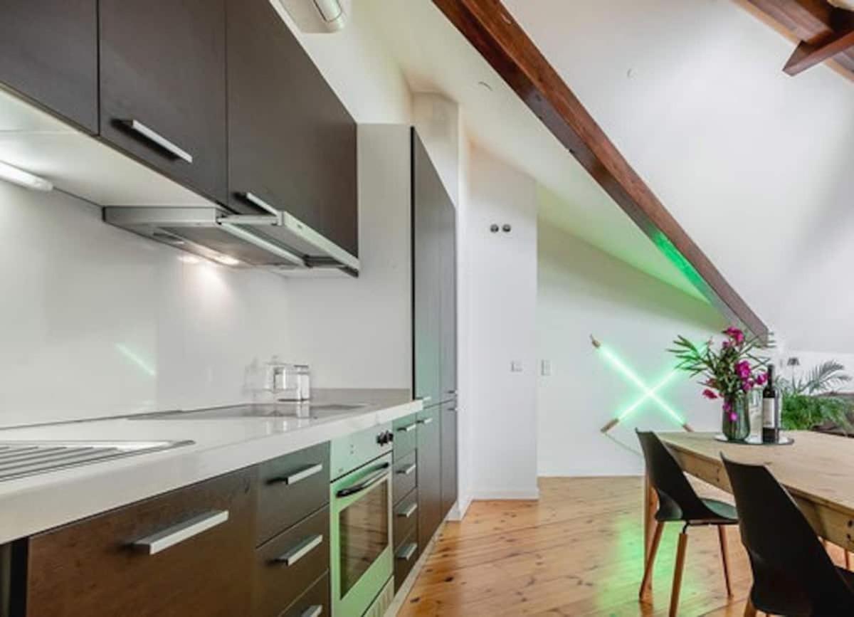 Apartment Downtown - Chiado & Me 2 *