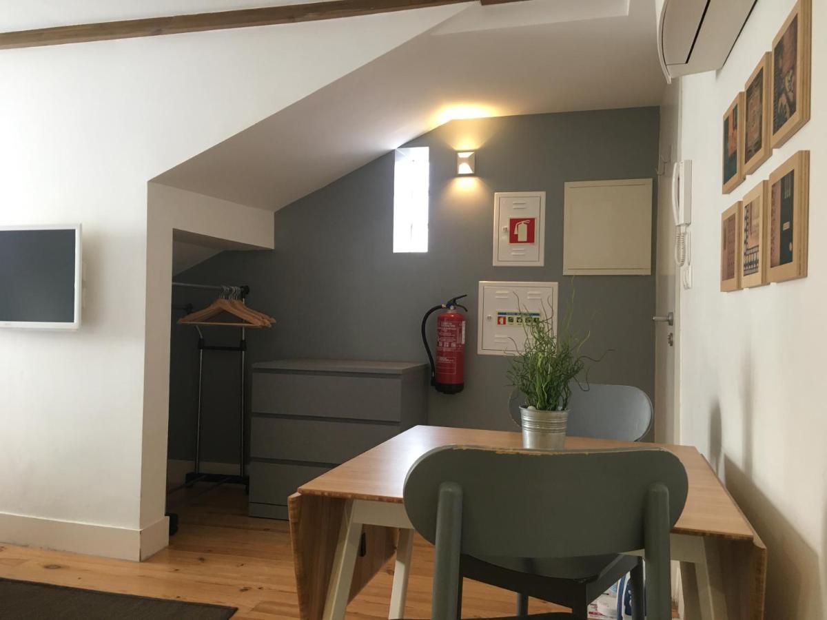 Light Green Apartments - Downtown Lisbon Apartment
