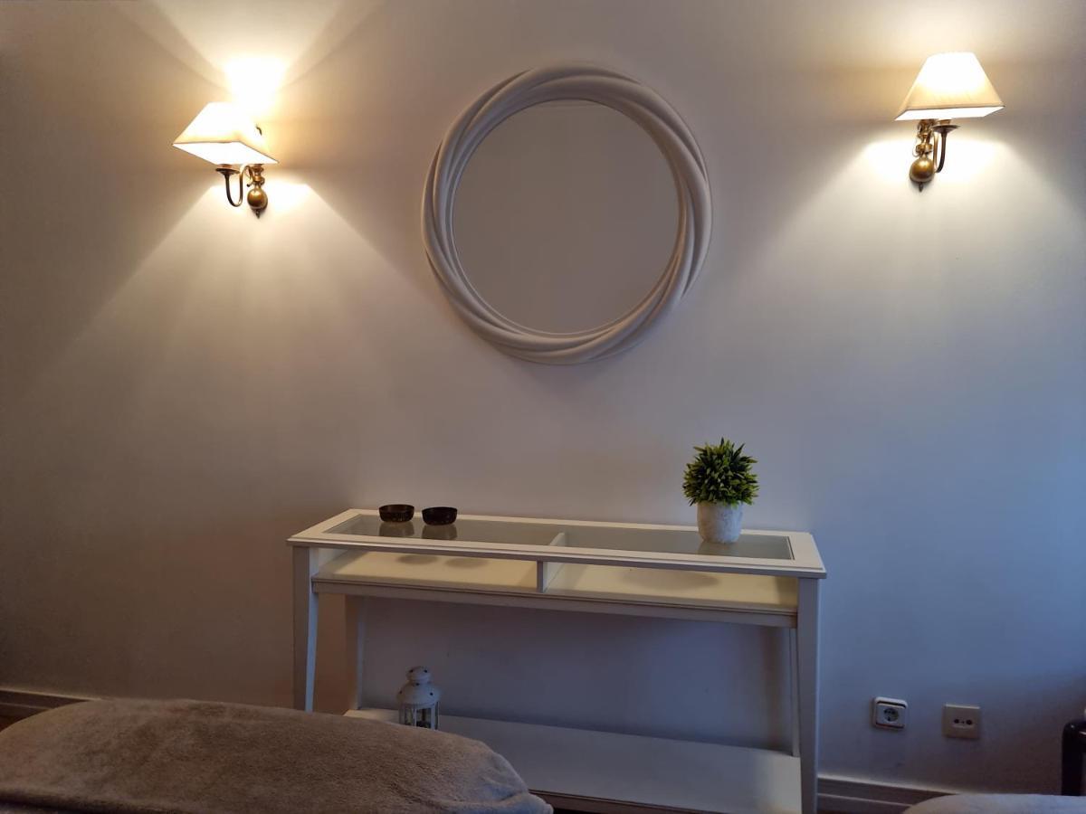 Espacoso Apartamento Junto Ao Metro Apartment *