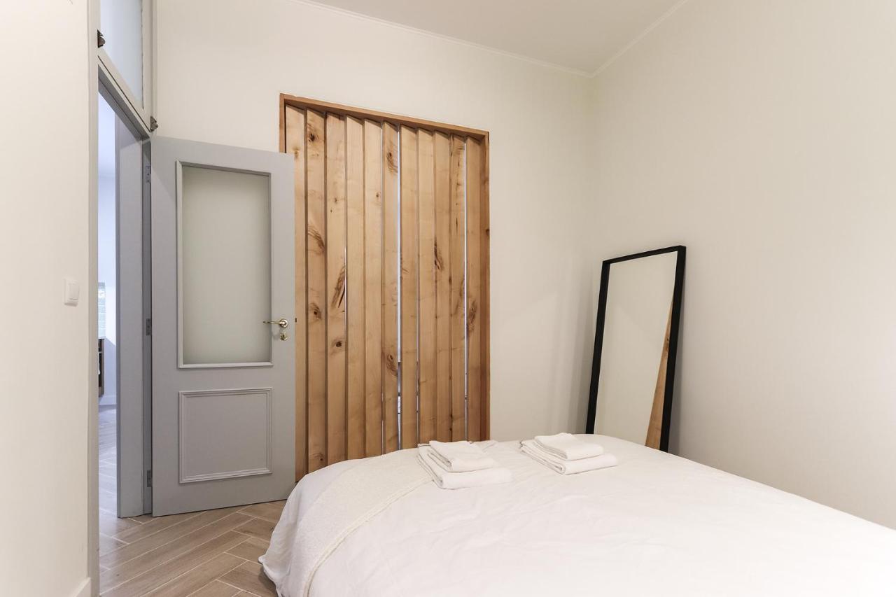 Portucale ! Design With Terrace Apartment Lisbon