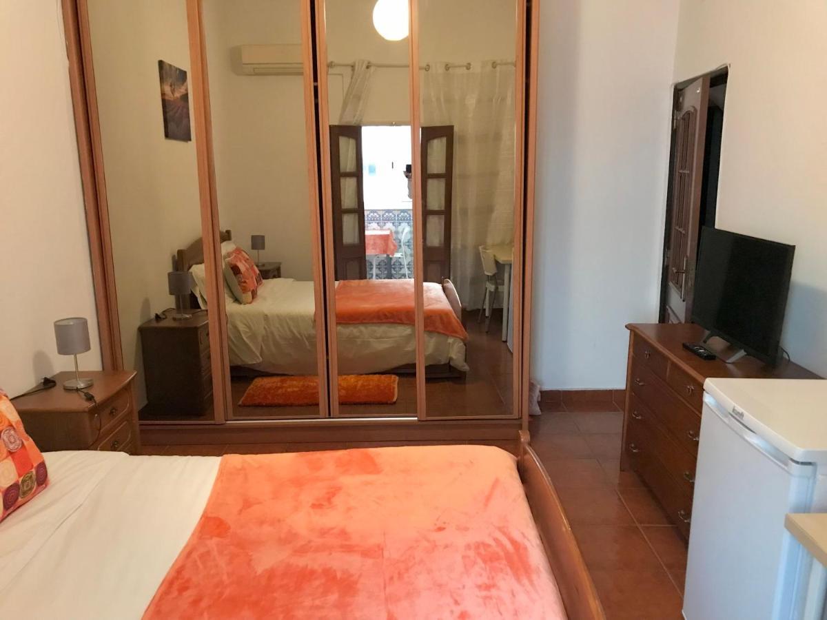 Bedroom Orange Lisbon