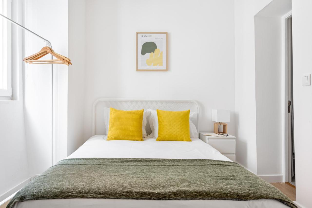 Altido Charming Near Necessidades Palace Apartment Lisbon