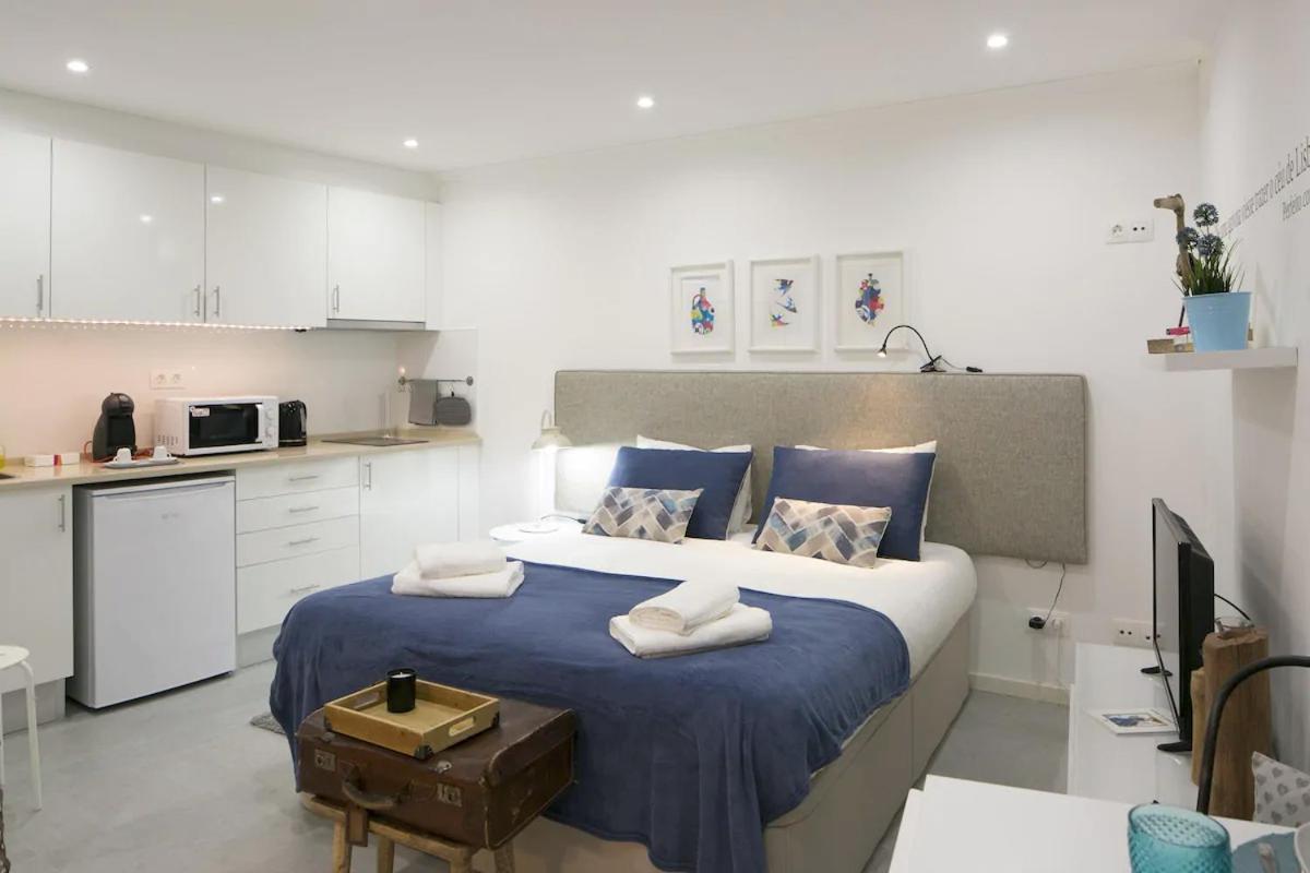 Central Navy Studio Apartment Lisbon
