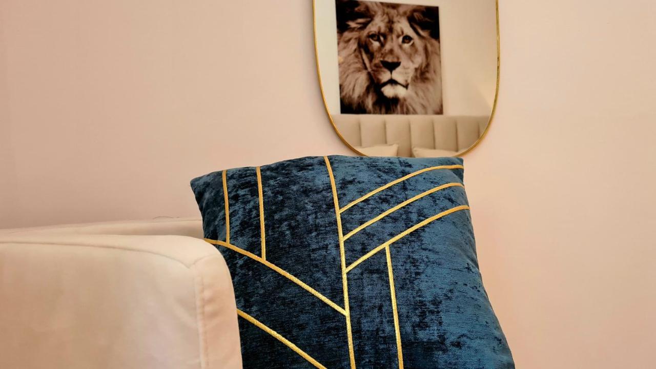 Apartment Principe Real Designer *