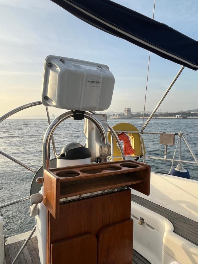 In A Boat - * Lisboa