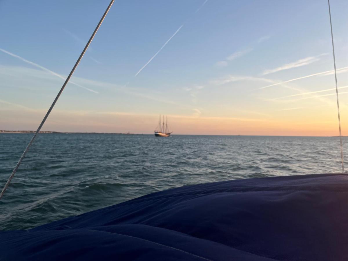 In A Boat - * Lisboa