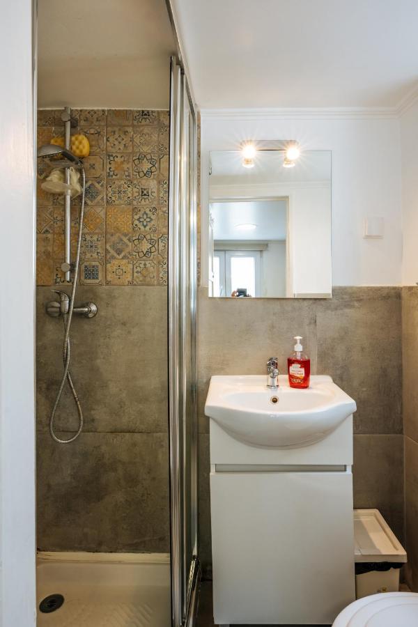 Great Graca Studio Apartment Lisbon