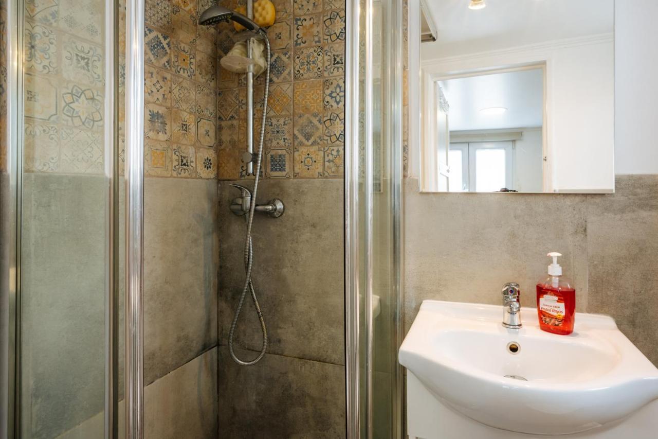 Great Graca Studio Apartment Lisbon