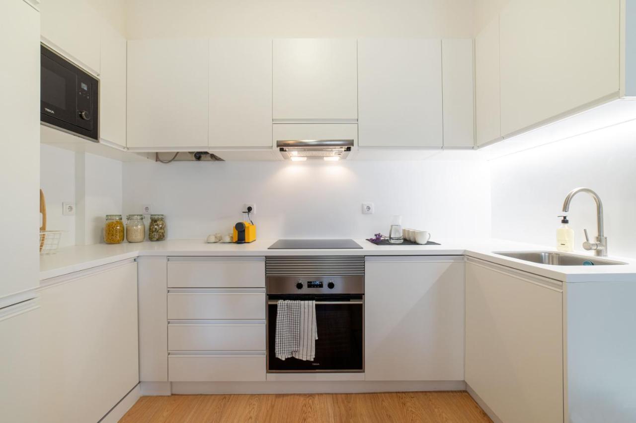 Monsanto Hill House - No. 565 -1 E Apartment *