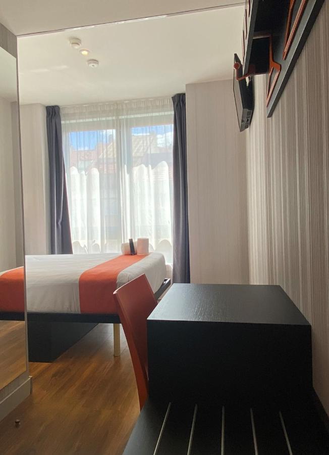 Hotel Easyhotel Lisbon