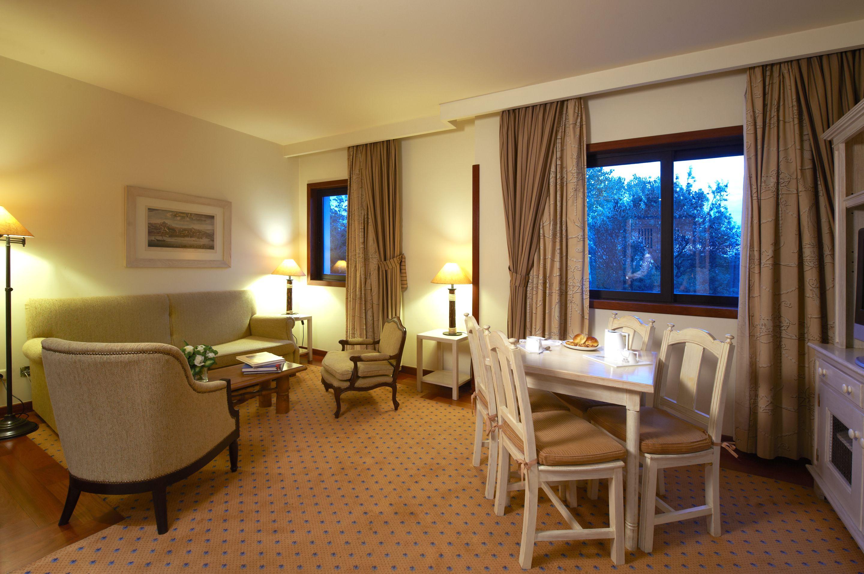 Aparthotel Real Residencia - Turisticos