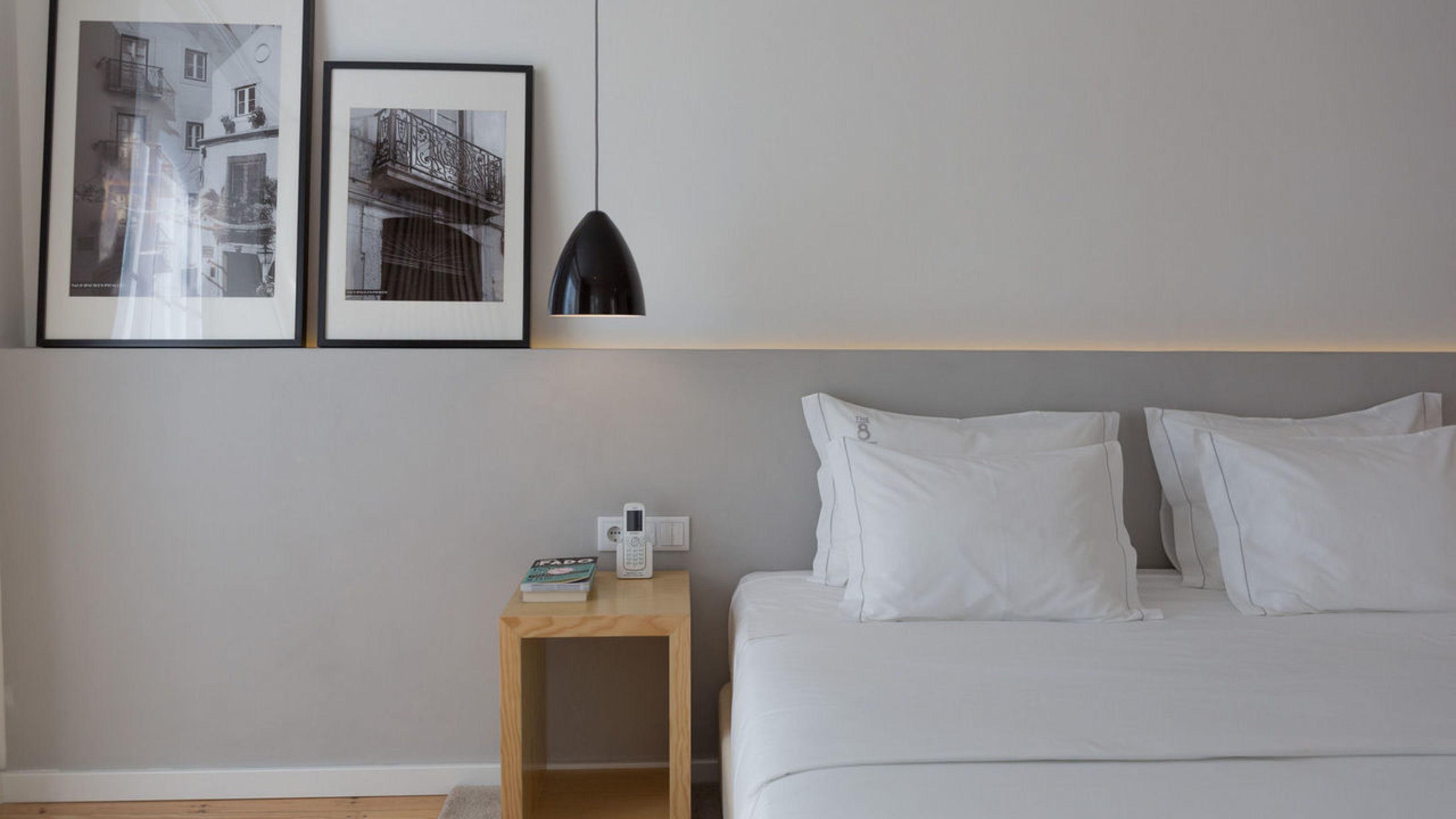The 8 - Downtown Guest house
