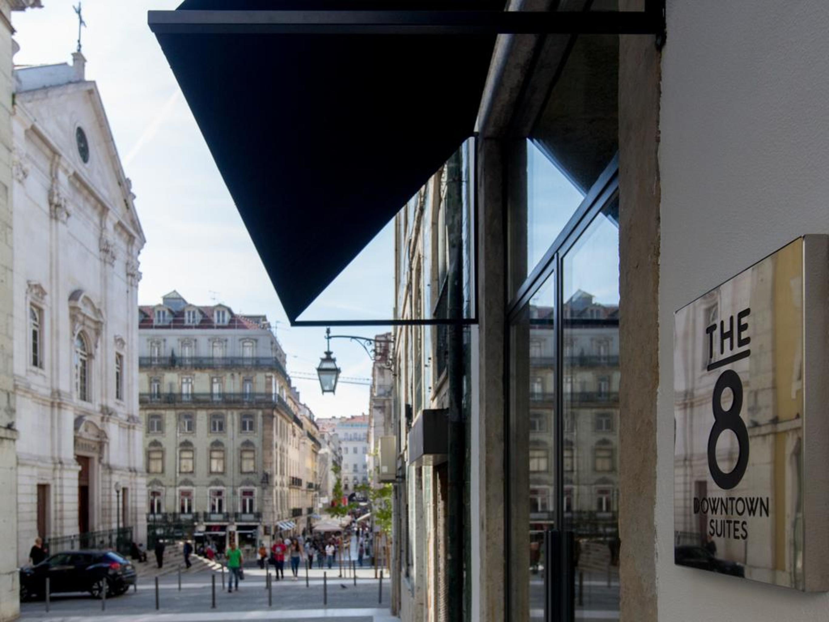 The 8 - Downtown Guest house