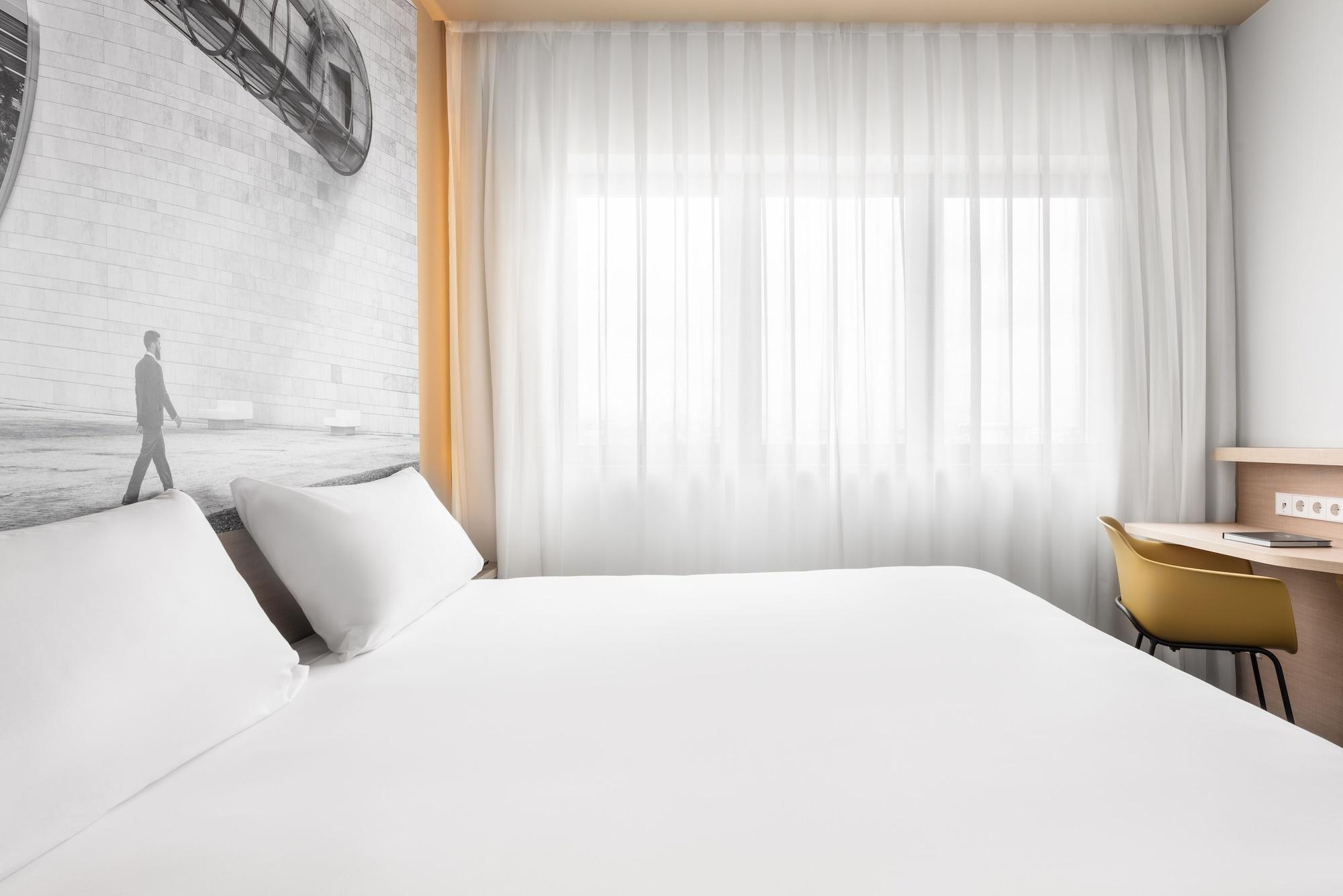Hotel Ikonik