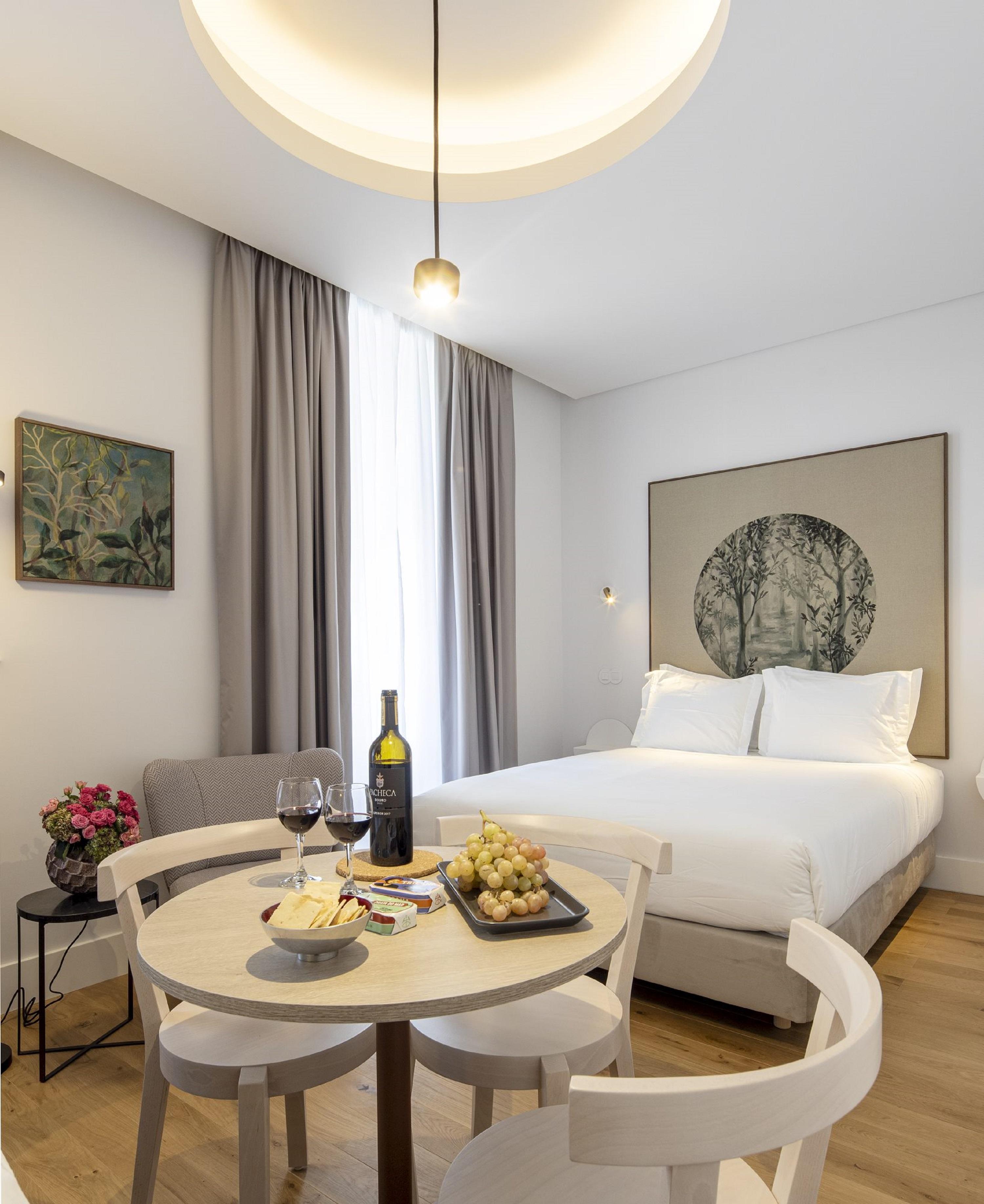 Serviced - Madalena * Lisbon